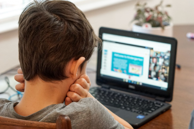 Six Reasons to Enroll Your Child in an Online Preschool